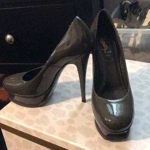 Yves Saint Laurent grey Heels